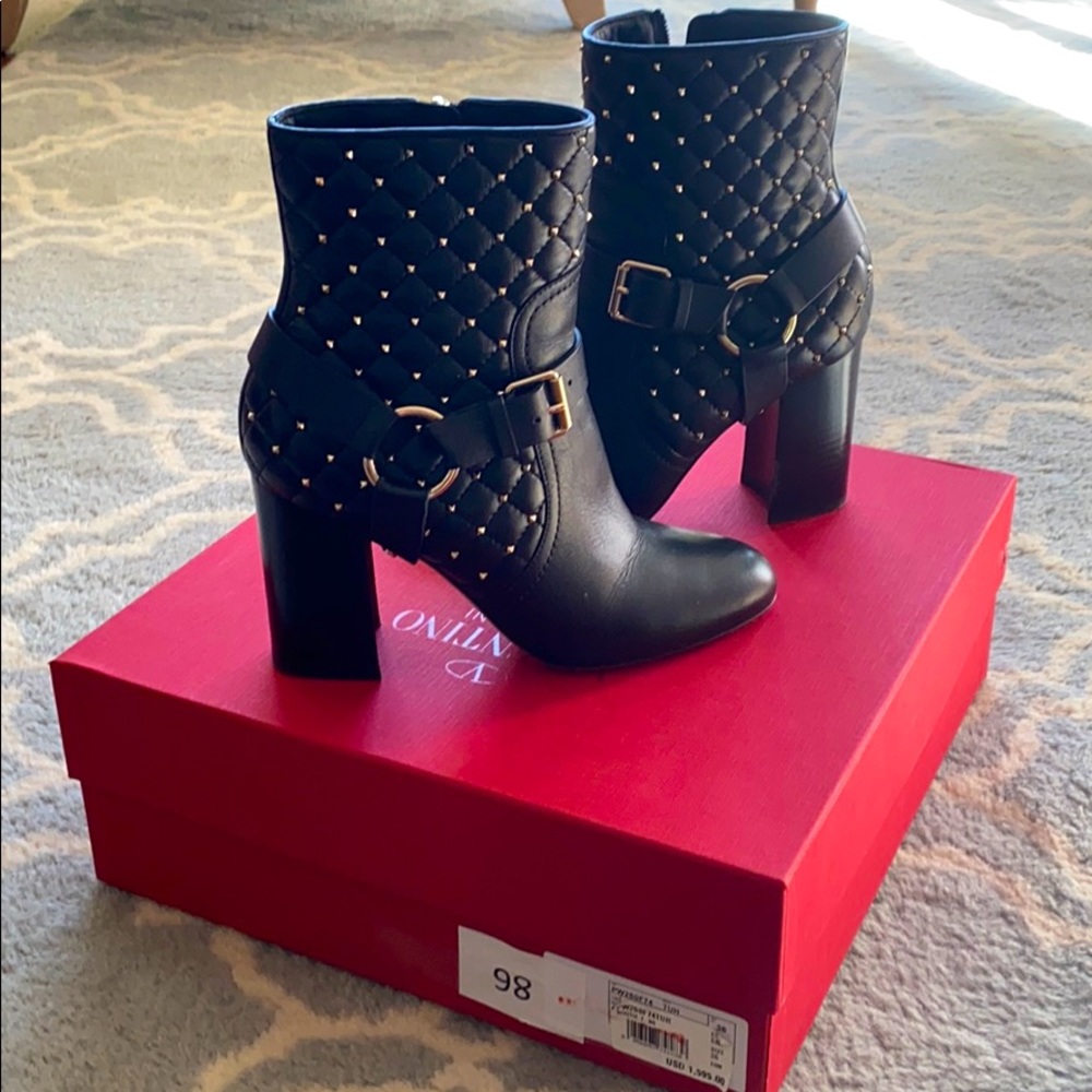 Valentino Bootie